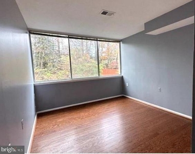 7753 Patriot Drive - Photo Thumbnail 7