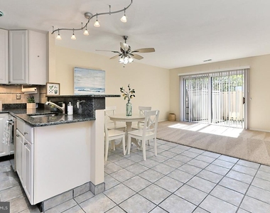 2680 Glengyle Drive - Photo Thumbnail 3