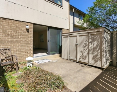 2680 Glengyle Drive - Photo Thumbnail 19