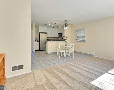 2680 Glengyle Drive - Photo Thumbnail 5