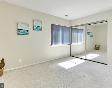 2680 Glengyle Drive - Photo Thumbnail 11
