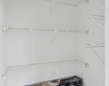 12102 Green Leaf Court - Photo Thumbnail 15