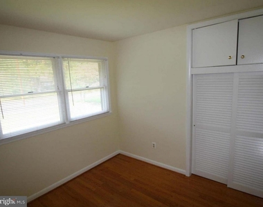 1103 Roberta Court - Photo Thumbnail 11