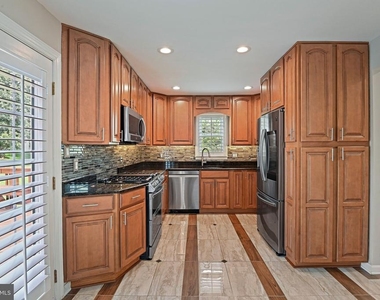 3504 Nodding Pine Court - Photo Thumbnail 4