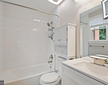 3504 Nodding Pine Court - Photo Thumbnail 13