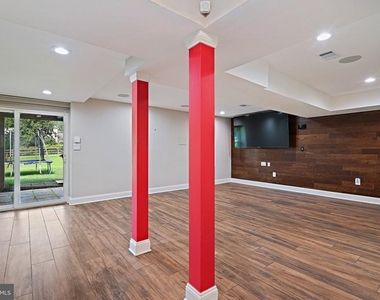3504 Nodding Pine Court - Photo Thumbnail 16