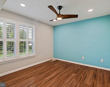 3504 Nodding Pine Court - Photo Thumbnail 12
