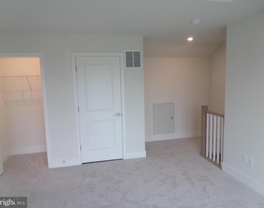 2718 River Birch Road - Photo Thumbnail 37