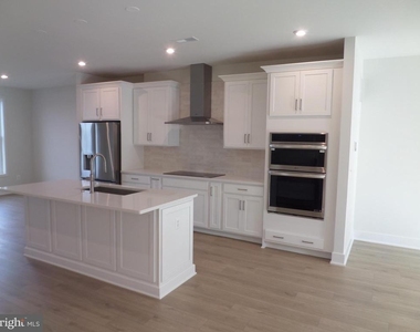 2718 River Birch Road - Photo Thumbnail 58