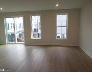 2718 River Birch Road - Photo Thumbnail 65
