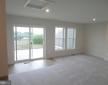 2718 River Birch Road - Photo Thumbnail 39