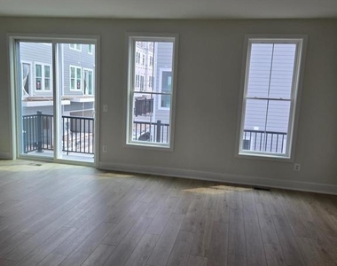 2718 River Birch Road - Photo Thumbnail 5