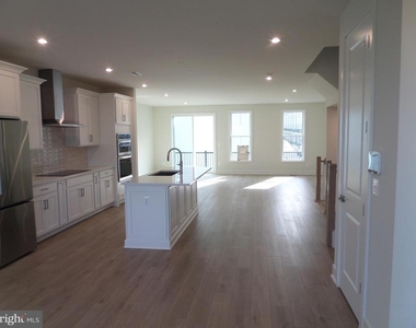 2718 River Birch Road - Photo Thumbnail 54