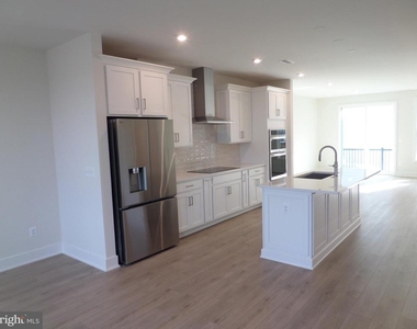 2718 River Birch Road - Photo Thumbnail 55