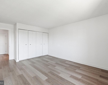 200 N Pickett Street - Photo Thumbnail 11