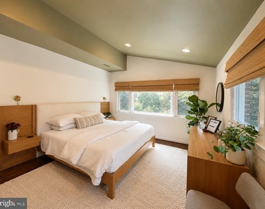 4836 7th Street S - Photo Thumbnail 6