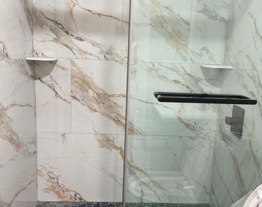 1015 N 45th Street - Photo Thumbnail 1