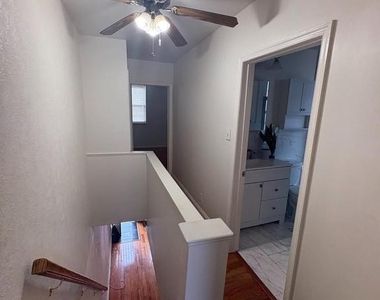 2122 S Hicks Street - Photo Thumbnail 7