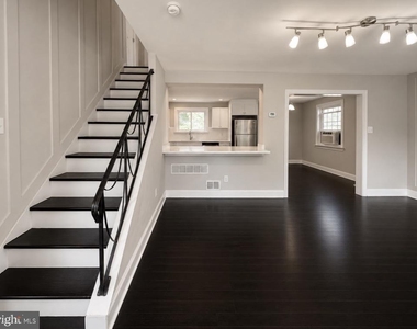 256 W Beidler Road - Photo Thumbnail 3