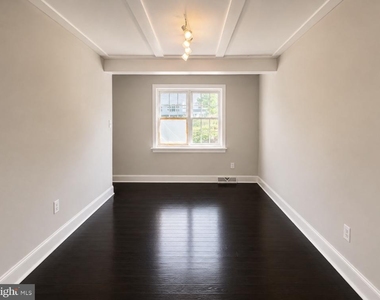 256 W Beidler Road - Photo Thumbnail 11