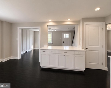 256 W Beidler Road - Photo Thumbnail 6