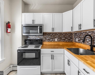 1001 W High Street - Photo Thumbnail 4