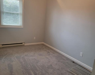691 Center Drive - Photo Thumbnail 10