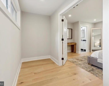 104 Furlong Avenue - Photo Thumbnail 43
