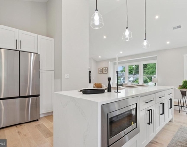 104 Furlong Avenue - Photo Thumbnail 25