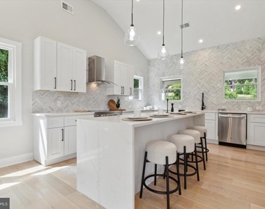 104 Furlong Avenue - Photo Thumbnail 20