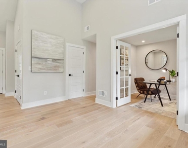 104 Furlong Avenue - Photo Thumbnail 36