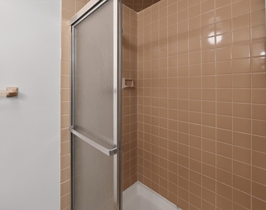 710 Mountainview Drive - Photo Thumbnail 12