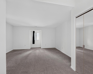 710 Mountainview Drive - Photo Thumbnail 8