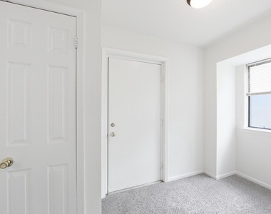 710 Mountainview Drive - Photo Thumbnail 18