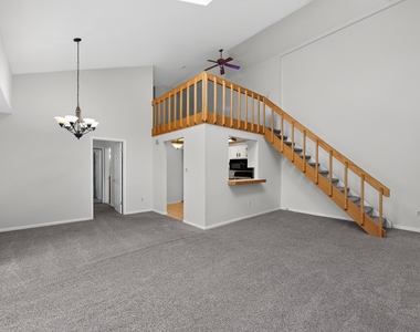 710 Mountainview Drive - Photo Thumbnail 5