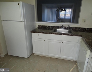 31 Plumly Way - Photo Thumbnail 3