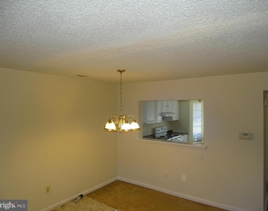 31 Plumly Way - Photo Thumbnail 2