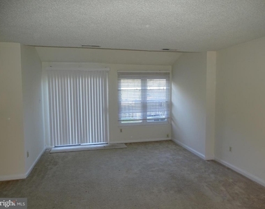 31 Plumly Way - Photo Thumbnail 1