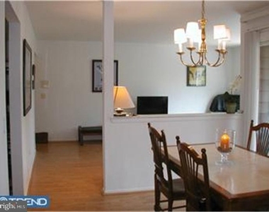 2217 Sayre Drive - Photo Thumbnail 3