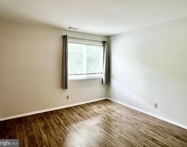 2217 Sayre Drive - Photo Thumbnail 20