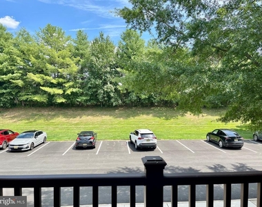 2217 Sayre Drive - Photo Thumbnail 7