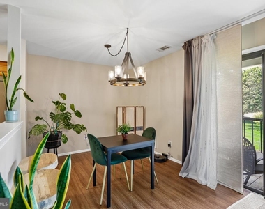 14 Wyndham Place - Photo Thumbnail 6