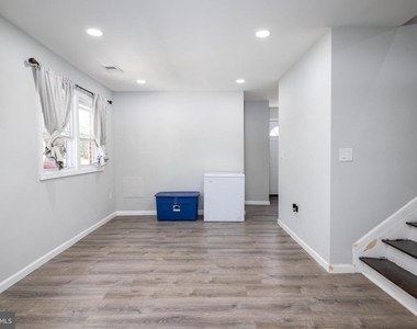 21 Dixmont Avenue - Photo Thumbnail 4