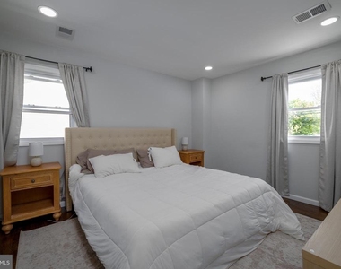 21 Dixmont Avenue - Photo Thumbnail 14
