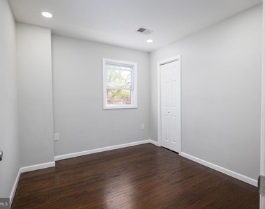 21 Dixmont Avenue - Photo Thumbnail 15