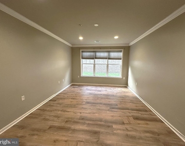 416 Masterson Court - Photo Thumbnail 14