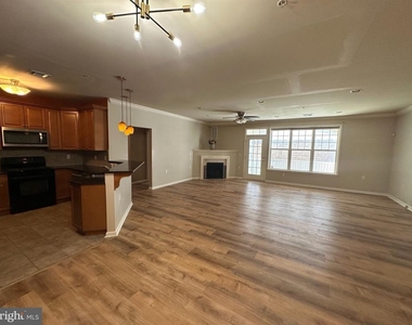 416 Masterson Court - Photo Thumbnail 10