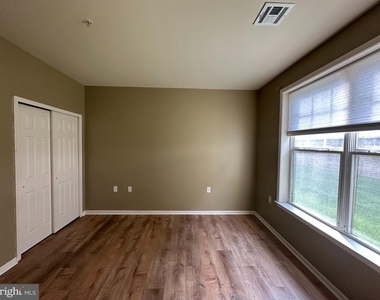 416 Masterson Court - Photo Thumbnail 20