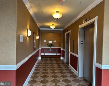 416 Masterson Court - Photo Thumbnail 3