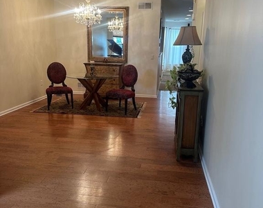 110 Sansom Lane - Photo Thumbnail 2